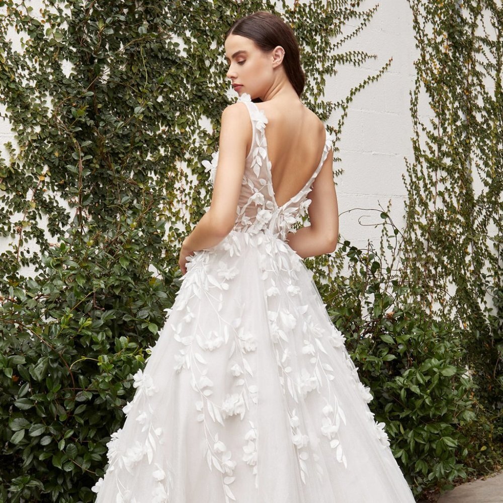 NEW LONG SLEEVELESS WEDDING BALL GOWN EMBROIDERED WITH FLORAL LEAVES AL A1042W - Picture 7 of 9